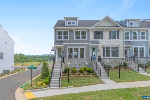 2253 Woodburn Rd, CHARLOTTESVILLE, VA, 22901-8112 | Card Image