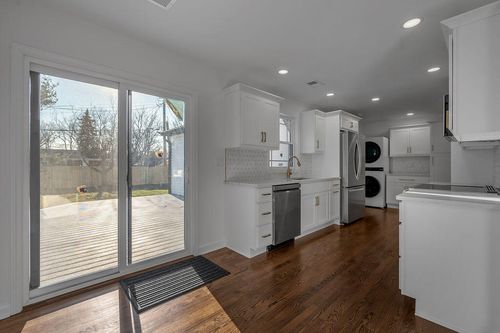 660 Sheridan Dr, Lexington, KY, 40503-1726 | Card Image