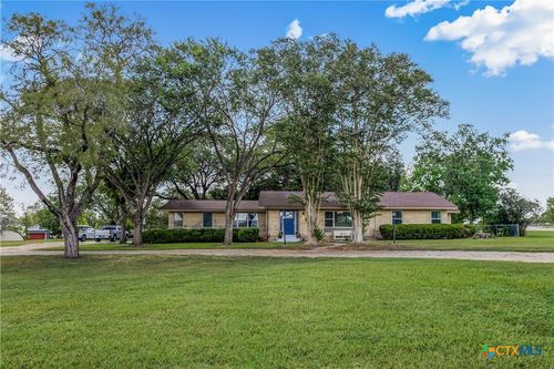 105 Us Highway 77a S, Yoakum, TX, 77995-1406 | Card Image