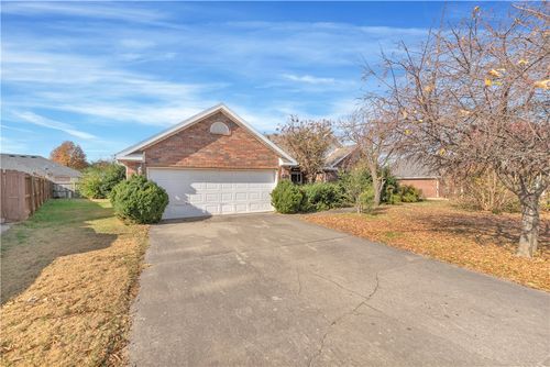 720 Almoo St, Lowell, AR, 72745-9545 | Card Image