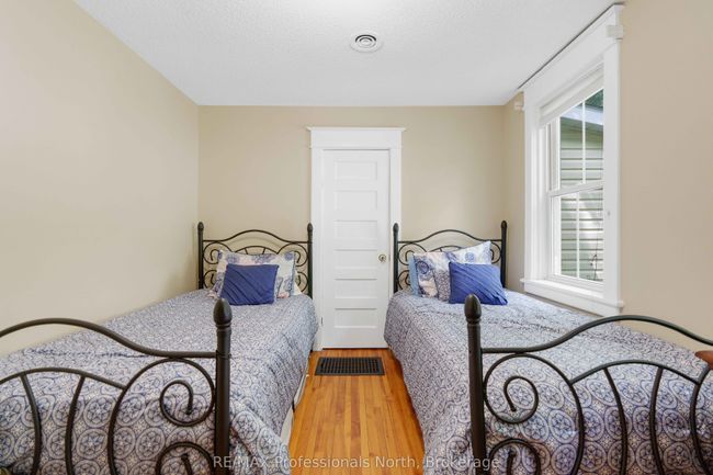 550 Wagner St, House other with 3 bedrooms, 3 bathrooms and 4 parking in Gravenhurst ON | Image 39