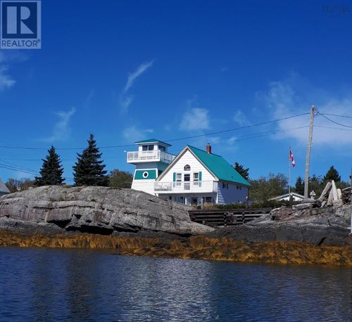 91 The Point Rd, Blue Rocks, NS, B0J2C0 | Card Image