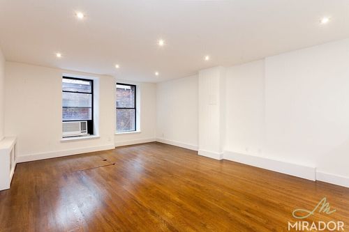 llb-304 E 20th St, New York, NY, 10003-1824 | Card Image