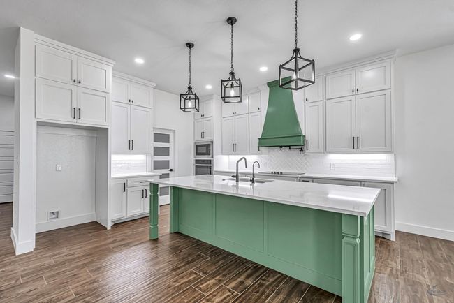 2200 S County Road 1059, House other with 4 bedrooms, 3 bathrooms and 2 parking in Midland TX | Image 24