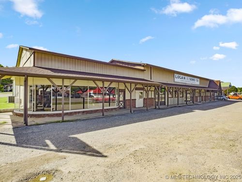 853 S Mississippi Ave, Atoka, OK, 74525-3327 | Card Image
