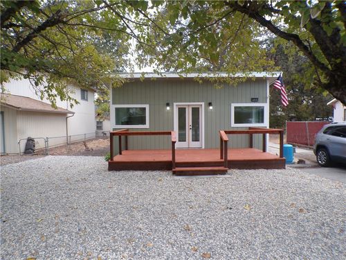 4915 Golf Ave, Clearlake, CA, 95422-7975 | Card Image
