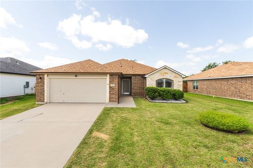 839 Liberty Park Dr, Belton, TX, 76513-5885 | Card Image