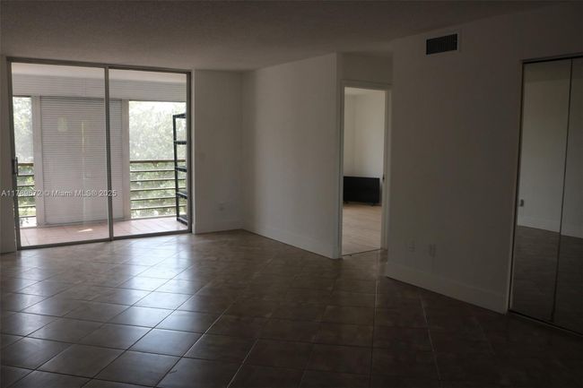 B304 - 3490 Foxcroft Rd, Condo with 2 bedrooms, 2 bathrooms and null parking in Miramar FL | Image 14