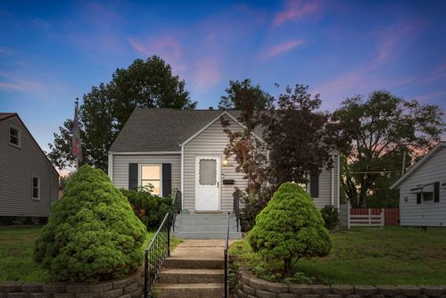 506 Tremont St, Michigan City, IN, 46360-4734 | Card Image