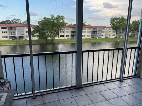 apt-310-361 S Hollybrook Dr, Pembroke Pines, FL, 33025-6402 | Card Image