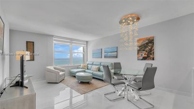 1747 - 2899 Collins Ave, Condo with 1 bedrooms, 1 bathrooms and null parking in Miami Beach FL | Image 2