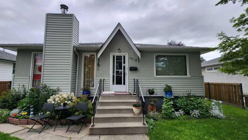 1918 21 Ave Nw, Calgary, AB, T2M1M6 | Card Image