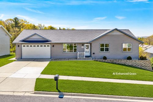 229 Dessa Rain Dr, Reedsburg, WI, 53959-1162 | Card Image