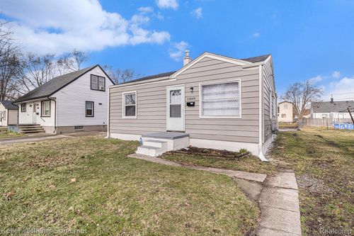 12849 Sarsfield Ave, Warren, MI, 48089-4819 | Card Image