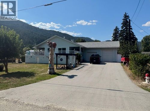 322 Bettes Ave, Coalmont, BC, V0X1W0 | Card Image