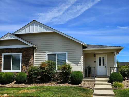 332 Cheney Loop, Central Point, OR, 97502-2532 | Card Image