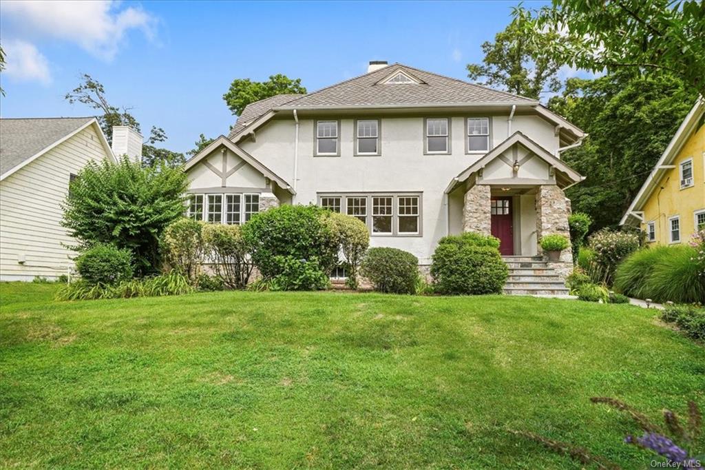 Brookdale Ave, New Rochelle, NY 10801