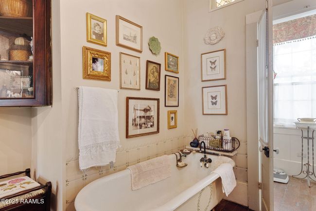 22-web-or-mls-331 E Carriere St-26 | Image 22