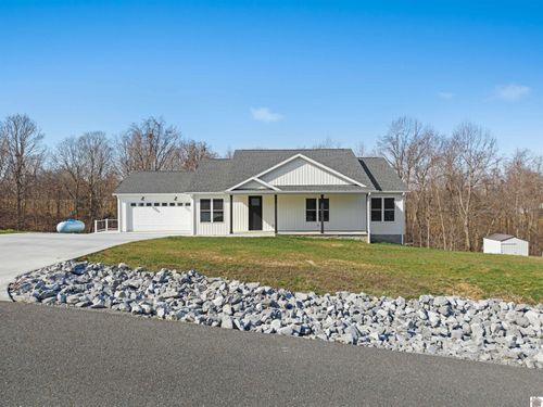 209 Corinne Dr, Eddyville, KY, 42038-7675 | Card Image