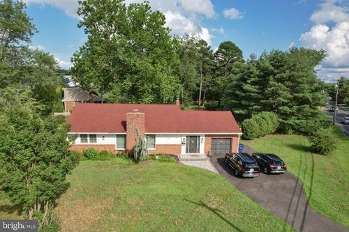11 Lakevilla Dr, VOORHEES, NJ, 08043-4919 | Card Image
