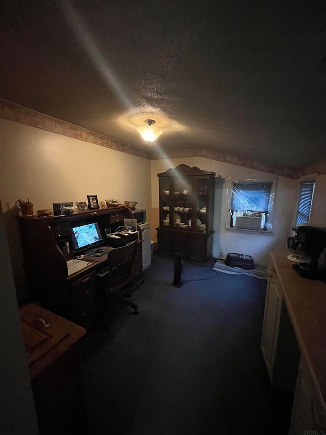 102 W Lyons St, House other with 2 bedrooms, 1 bathrooms and null parking in Swayzee IN | Image 9