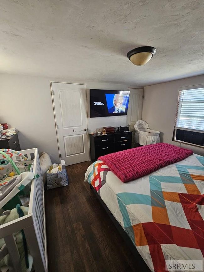 2146 Pine Tree Cir, House other with 3 bedrooms, 2 bathrooms and null parking in Idaho Falls ID | Image 14