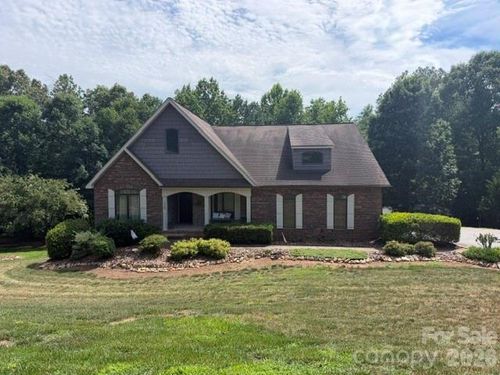 1448 Brookstone Dr, Hickory, NC, 28602-8974 | Card Image