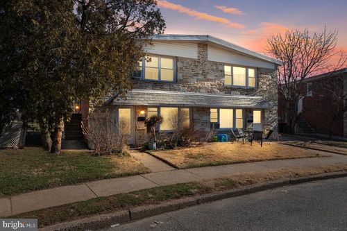 1805 Beyer Ave, PHILADELPHIA, PA, 19115-4701 | Card Image