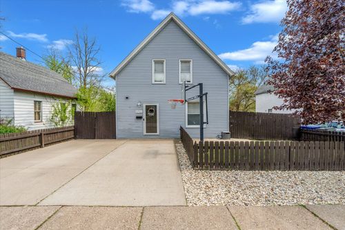 1711 Belle Ave, Davenport, IA, 52803-3311 | Card Image