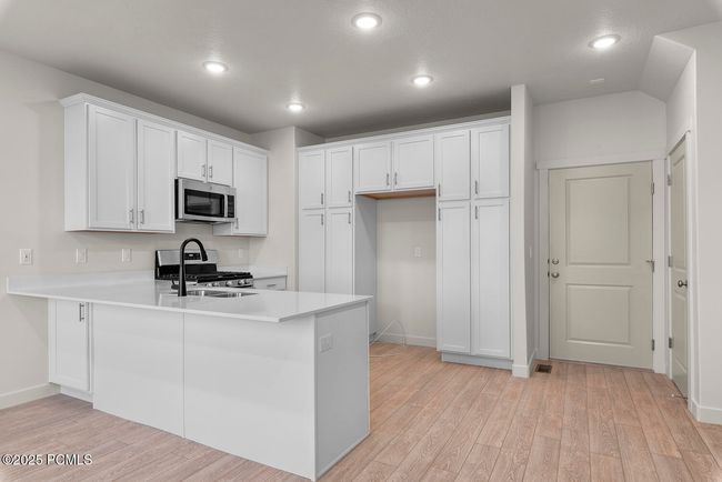 1804 N 180 E, Condo with 2 bedrooms, 3 bathrooms and null parking in Heber City UT | Image 5