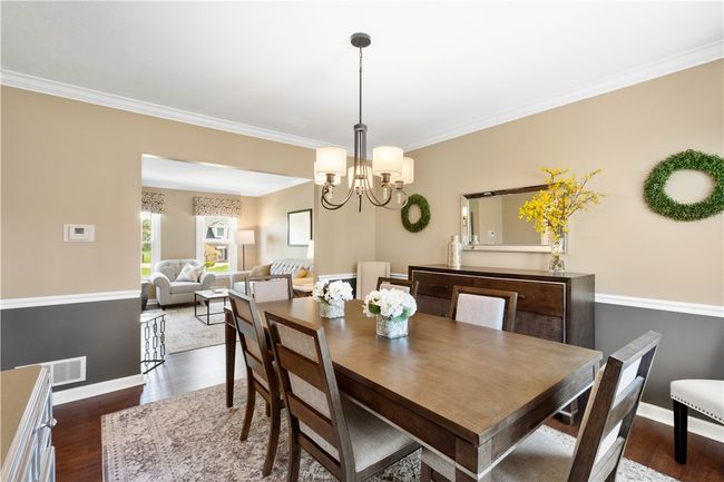 204 Elmhurst Cir, House other with 4 bedrooms, 4 bathrooms and 2 parking in Cranberry Township PA | Image 6