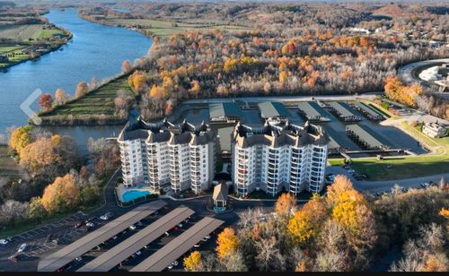 apt-304-400 Warioto Way, Ashland City, TN, 37015-1382 | Card Image