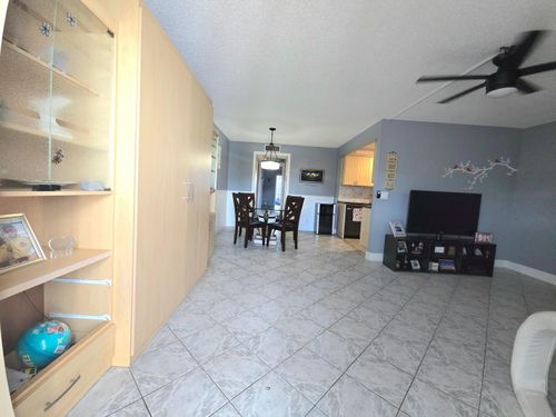 2010-2010 Westbury F, Deerfield Beach, FL, 33442-3261 | Card Image