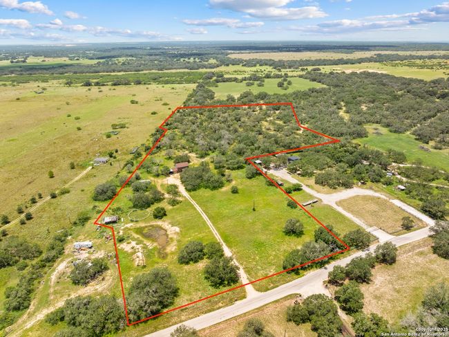 1655 Eichman Rd, House other with 4 bedrooms, 2 bathrooms and null parking in Poteet TX | Image 17