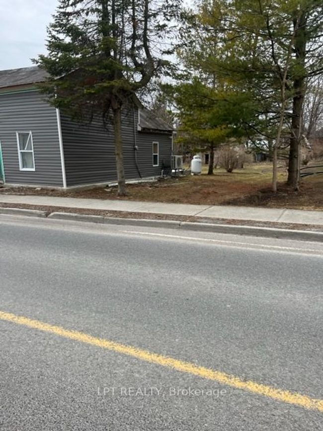 474 Main St, House other with 3 bedrooms, 2 bathrooms and 2 parking in Newburgh ON | Image 5