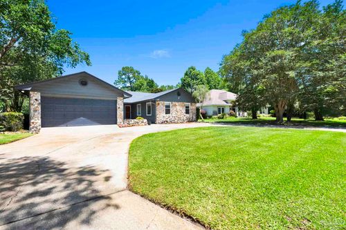 25 Arapaho Dr, Pensacola, FL, 32507-8736 | Card Image