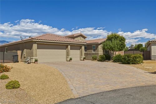 4700 Suntree Ct, Pahrump, NV, 89061-7252 | Card Image