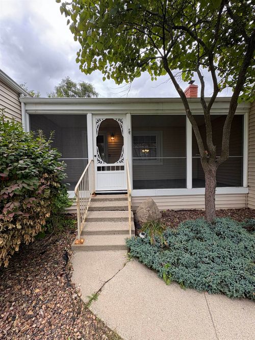 1345 Flushing Rd, Flushing, MI, 48433-2262 | Card Image