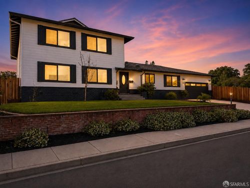 2 Beaumont Ct, Lafayette, CA, 94549-1906 | Card Image