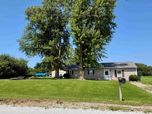 2118 W Tower Rd, Williamsport, IN, 47993-8295 | Card Image
