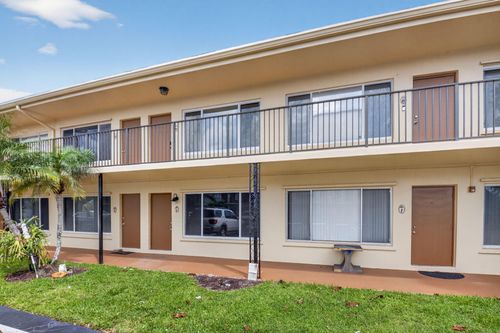 3n-2303 S Federal Hwy, Boynton Beach, FL, 33435-7770 | Card Image