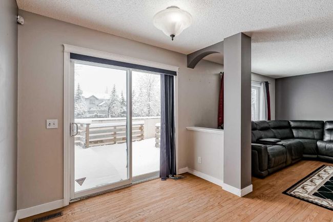 71 Wentworth Circle Sw, Home with 4 bedrooms, 3 bathrooms and 4 parking in Calgary AB | Image 17