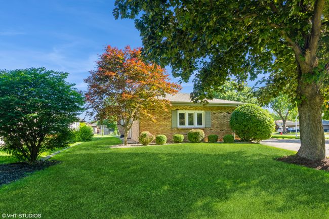 17258 Thornwood Dr, House other with 4 bedrooms, 3 bathrooms and 2 parking in South Holland IL | Image 20