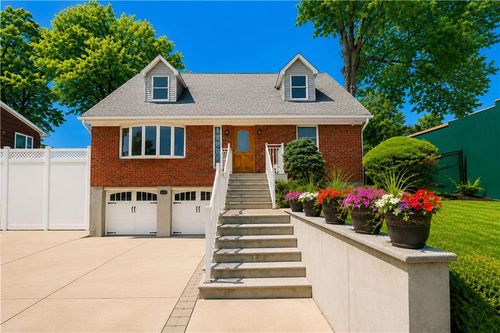 163 Bennett Ave, Staten Island, NY, 10312-4020 | Card Image