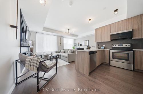 104-500 Alex Gardner Cir, Aurora, ON, L4G3G5 | Card Image