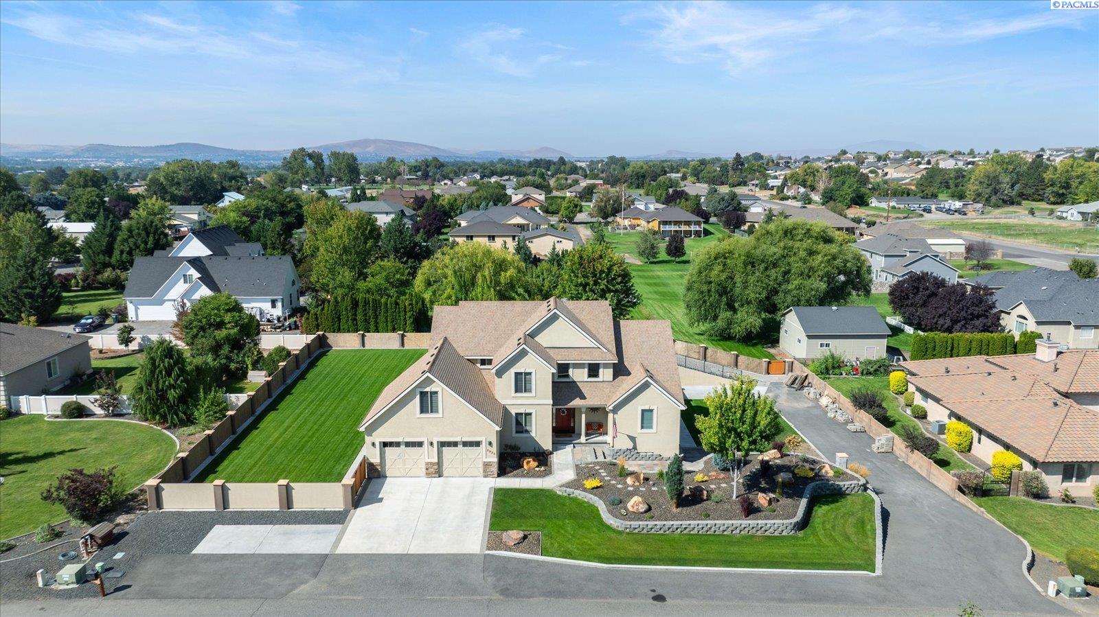 Bosch Ct, Pasco, WA 99301