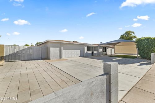 4632 W Paradise Dr, Glendale, AZ, 85304-3029 | Card Image