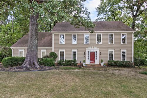 8422 Poplar Pike, Germantown, TN, 38138-6230 | Card Image