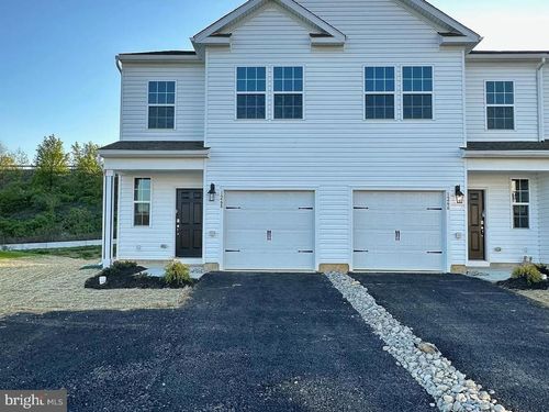 1268 Martin Rd, BREINIGSVILLE, PA, 18031-8736 | Card Image