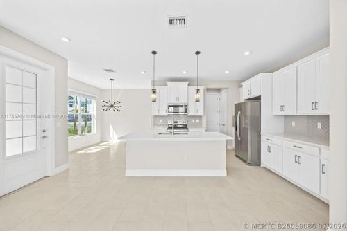 0-3552 Nw Solange Ct, Jensen Beach, FL, 34957-3566 | Card Image
